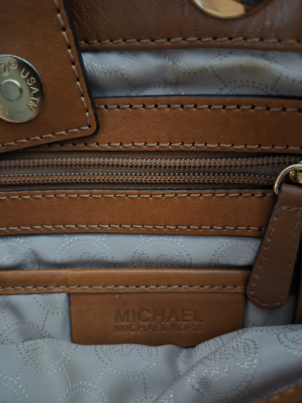 Michael Kors Beige MK Monogram Tote with Matching Scarf & Sandals - Picture 12 of 16